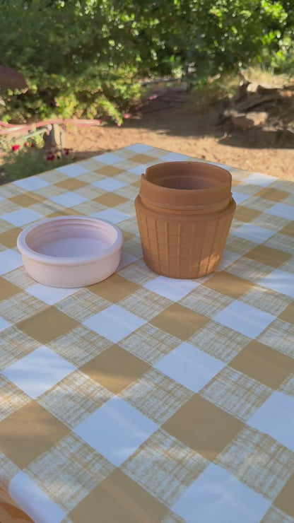 PintPod Portable Ice Cream Cooler, instructional video showing how to use cooler, Ice Cream Pint Cooler, Ice Cream Portable Cooler